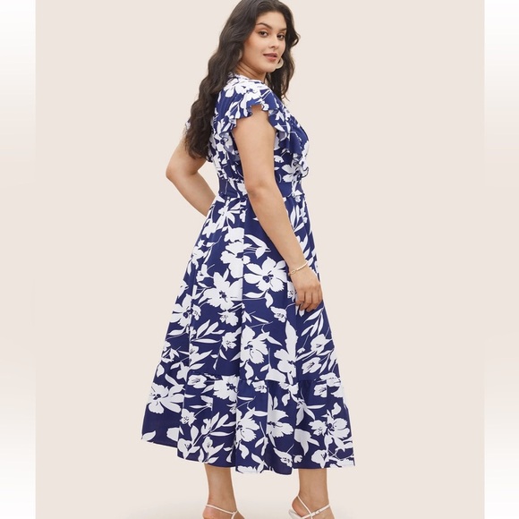 BloomChic Plus Size Silhouette Floral Print Ruffle Cap Sleeve Dress - Picture 2 of 8